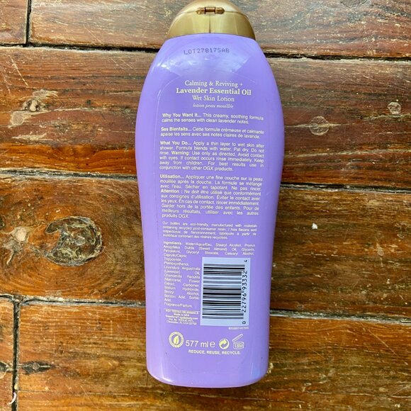 OGX Lavender Essential Oil Calming & Reviving Wet Skin Lotion 19.5 oz - Picture 2 of 2